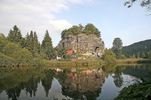 Skalní hrad Sloup: Malá mořská víla, S čerty nejsou žerty